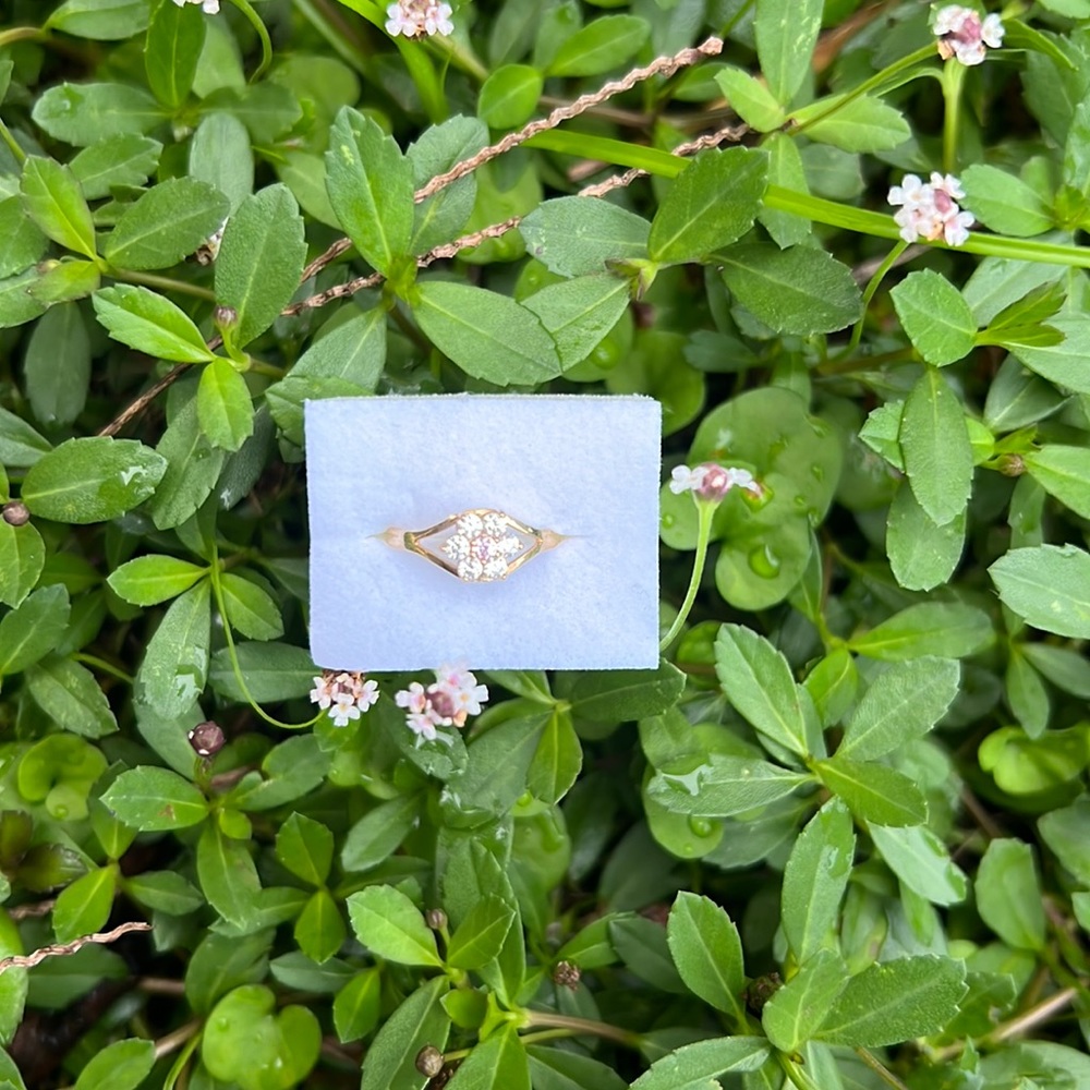 Cute 10k gold ring!!